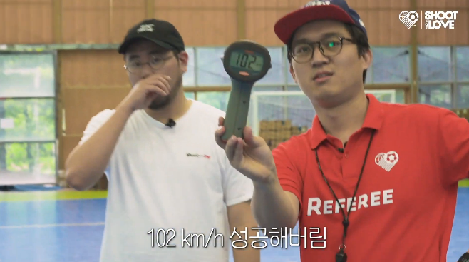 이강인 시속 100km 공 트래핑 ㄷㄷㄷ.jpgif | 인스티즈