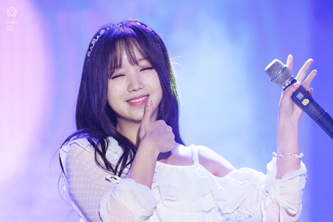 [러블리즈] 3일동안 쉬었다가 다시 일을 해야하니 뭔가 힘든 기분이라서 케이 | 인스티즈