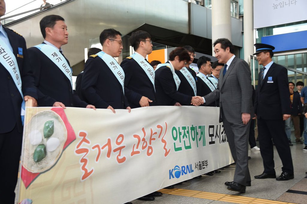 열일하는 이낙연 총리 | 인스티즈