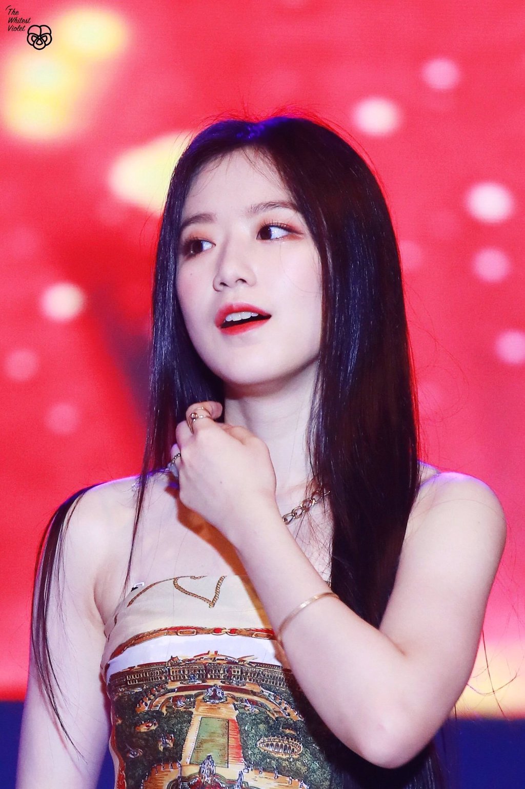 (여자)아이들의 비쥬얼담당 백설공주 슈화.jpgif (311장) | 인스티즈