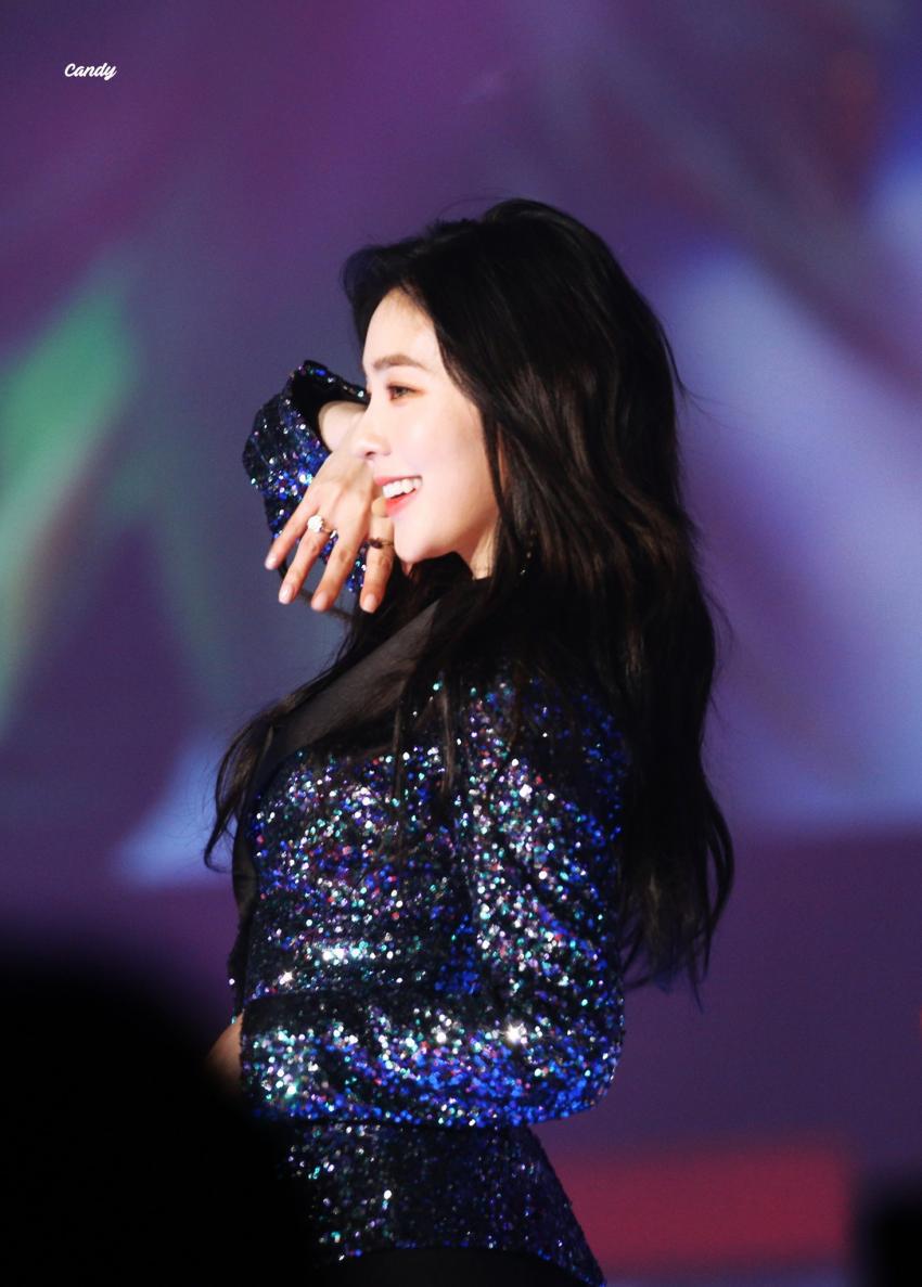 블링블링한 의상입은 아이린.jpgif | 인스티즈