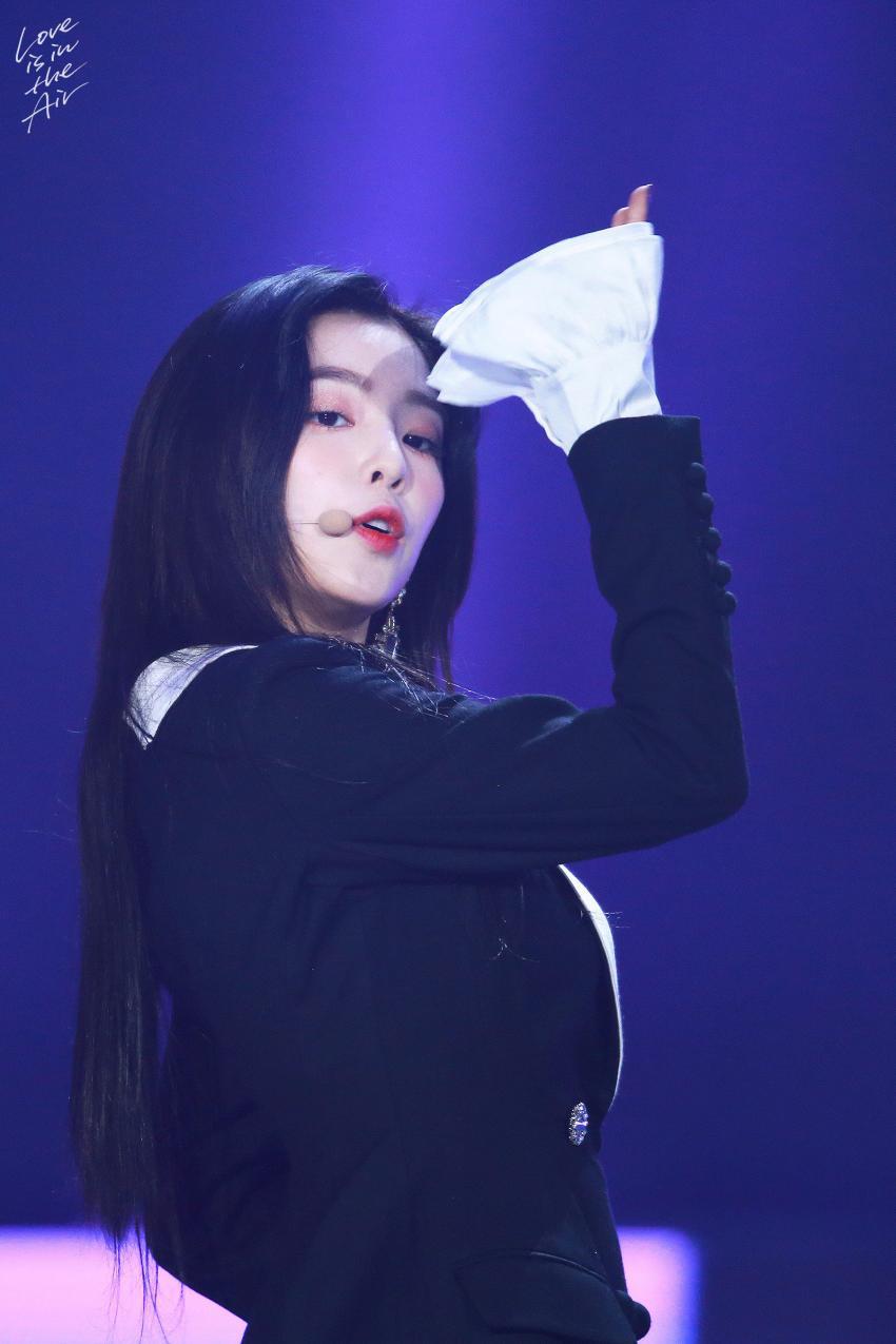 블랙이 잘어울리는 아이린.jpg | 인스티즈